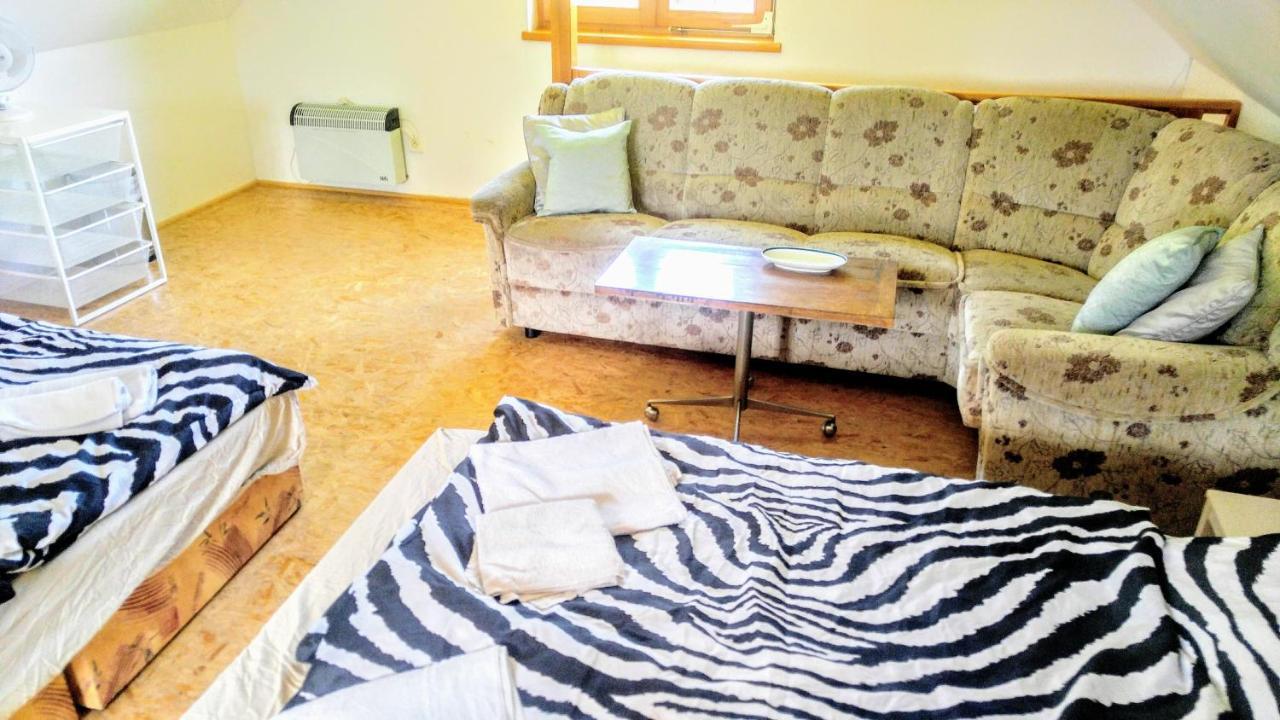Cechuv Mlyn Apartamento Hrebecniky Exterior foto